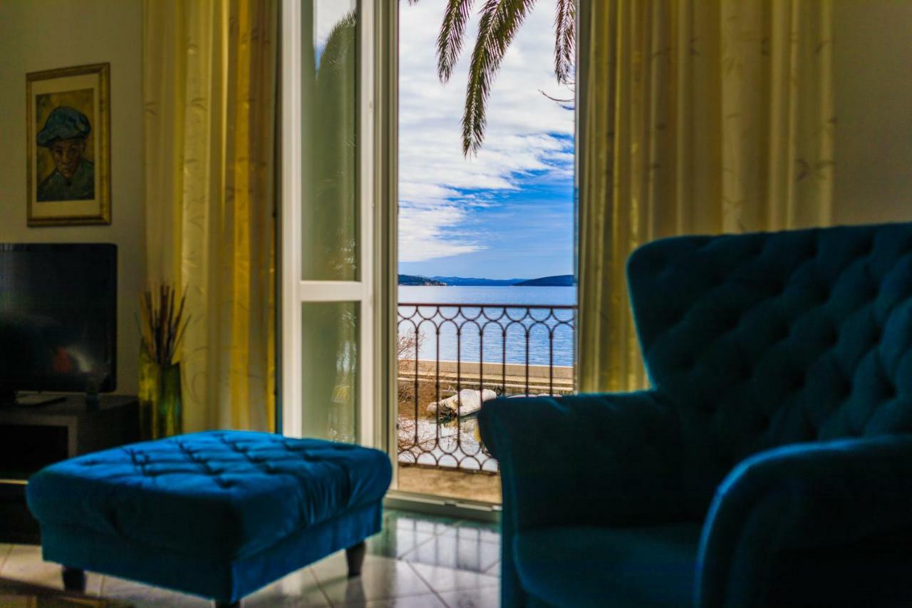 Holiday Home Obrov Kaštela 외부 사진