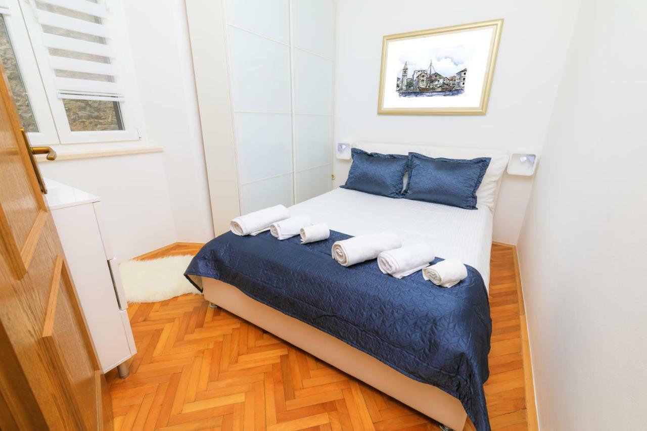 Holiday Home Obrov Kaštela 외부 사진