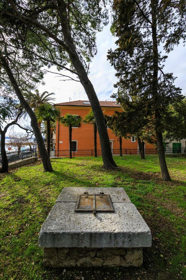 Holiday Home Obrov Kaštela 외부 사진